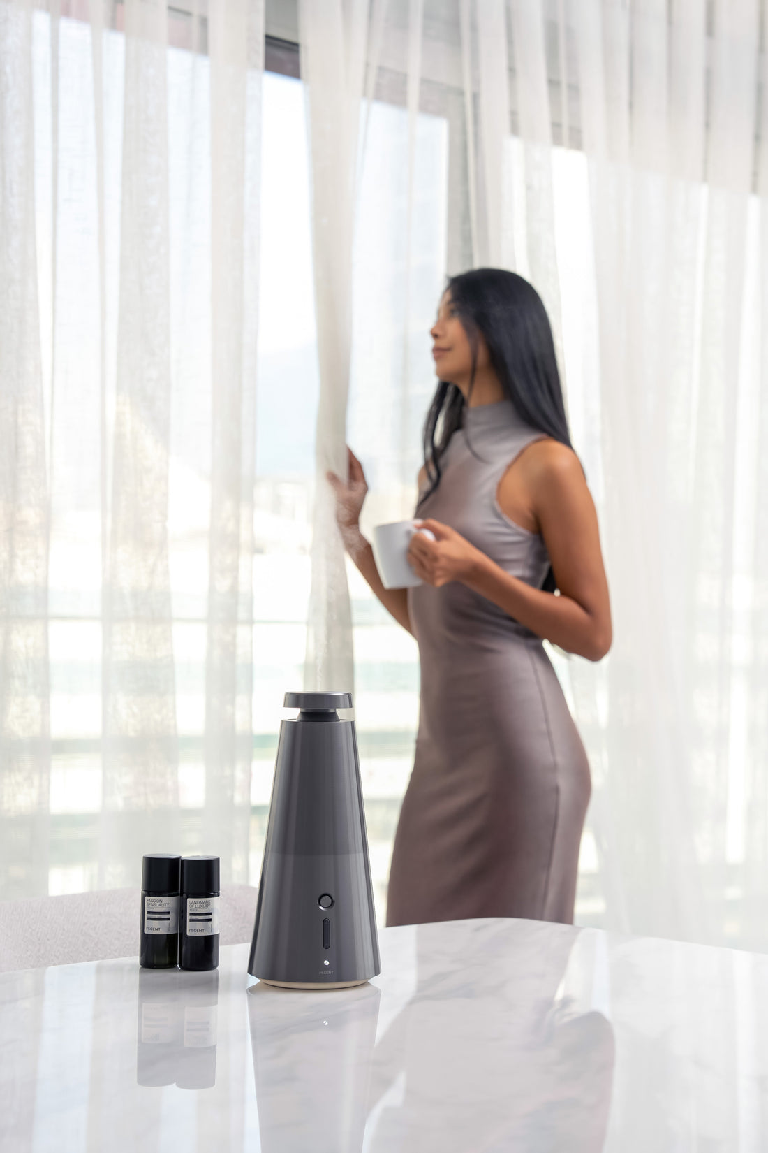 The Modern Laundress Aesthetic: Myth-Busting Luxury Home Scenting in Dubai 2026
